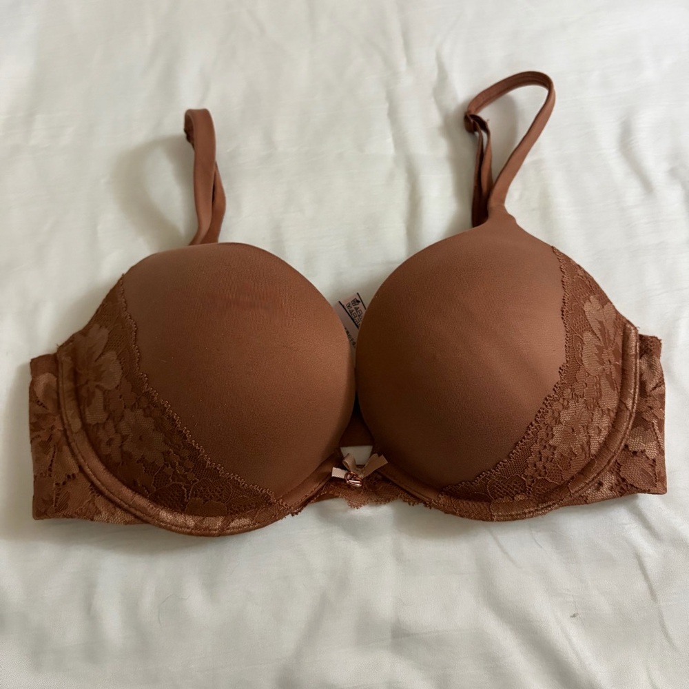 Victoria’s Secret tan lace‎ bra size 32D - Picture 1 of 4